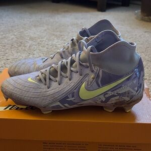 Nike Soccer Cleats in Lavender and Lime